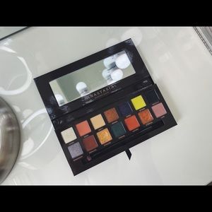 Anastasia Beverly Hills (ABH) Prism Palette